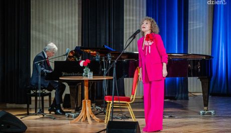Alicja Majewska zaśpiewała piosenki Korcza i Andrusa