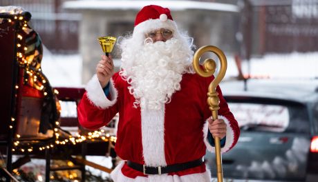 Święty Mikołaj odwiedził młodych pacjentów radomskich szpitali