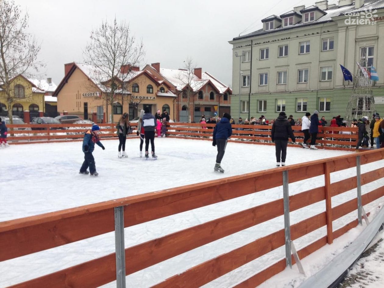 Ruszyło darmowe lodowisko w Białobrzegach