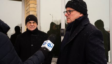 Mariusz Kamiński w radomskim areszcie. Posłowie PiS przyjechali na Kozią Górę (zdjęcia)