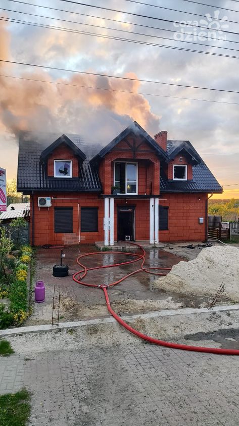 Pożar domu jednorodzinnego w Rozwadach
