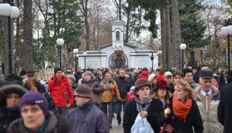 Dzień Wszystkich Świętych na Cmentarzu przy ul.Limanowskiego