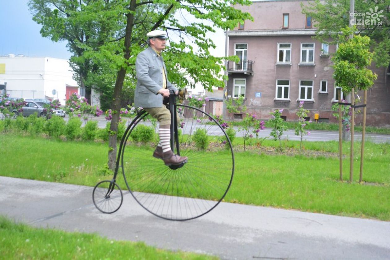 130 lat roweru w Radomiu-majówka na zielonej trawce
