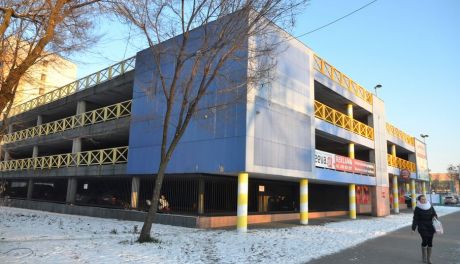 Brakuje piętrowych parkingów w centrum Radomia