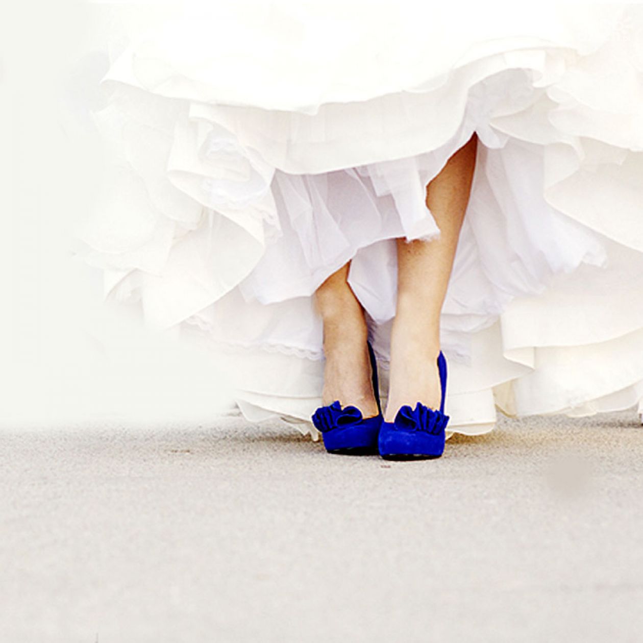 Ślubne buty: kolor czy klasyka