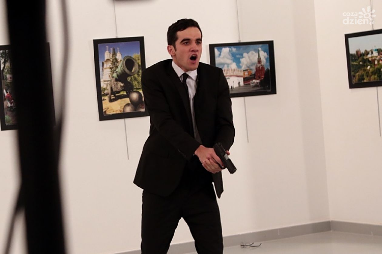 Zamach na ambasadora Rosji: Byłem przerażony, ale robiłem zdjęcia