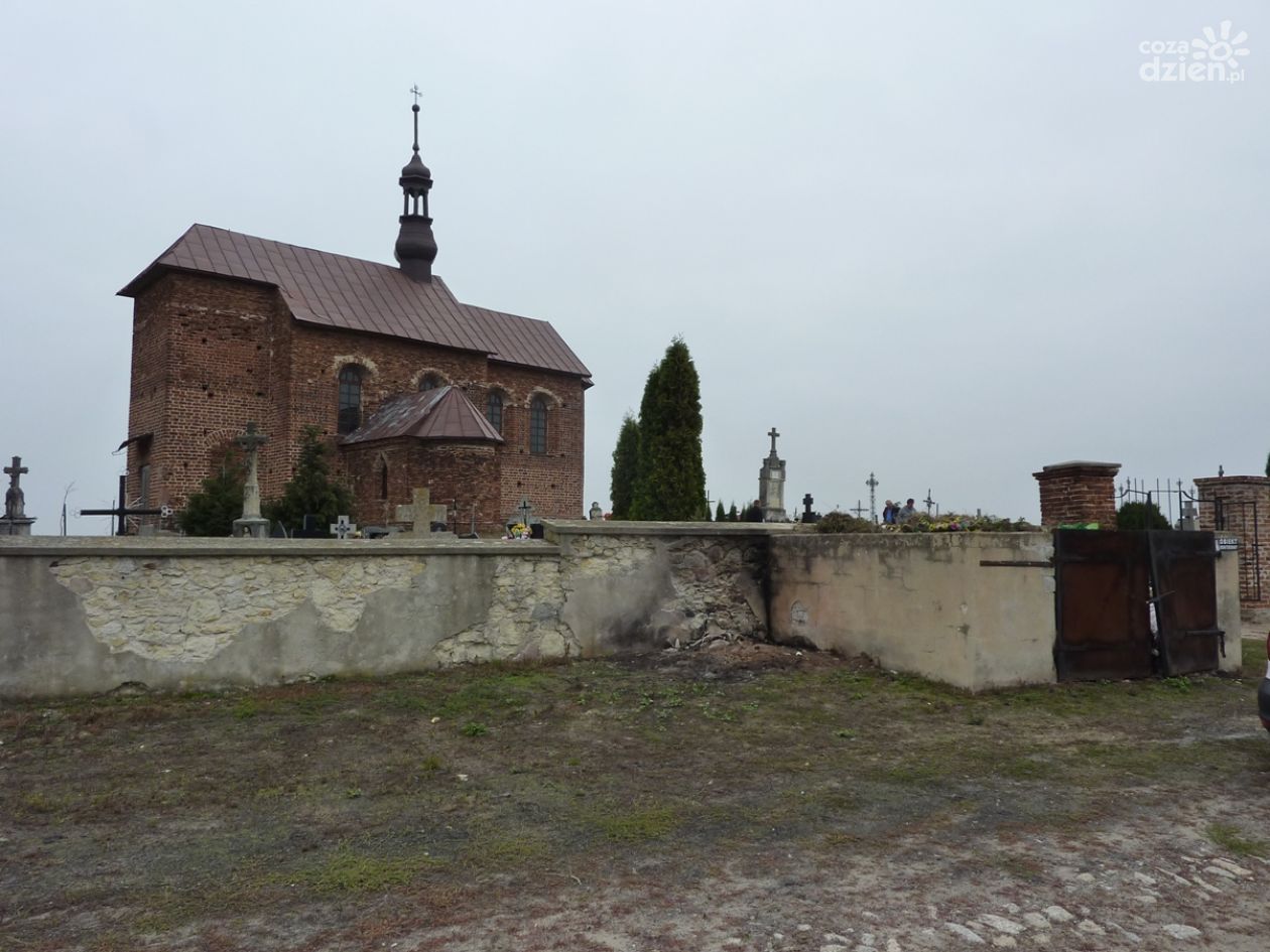 Część cmentarza w Wielgiem w rejestrze zabytków