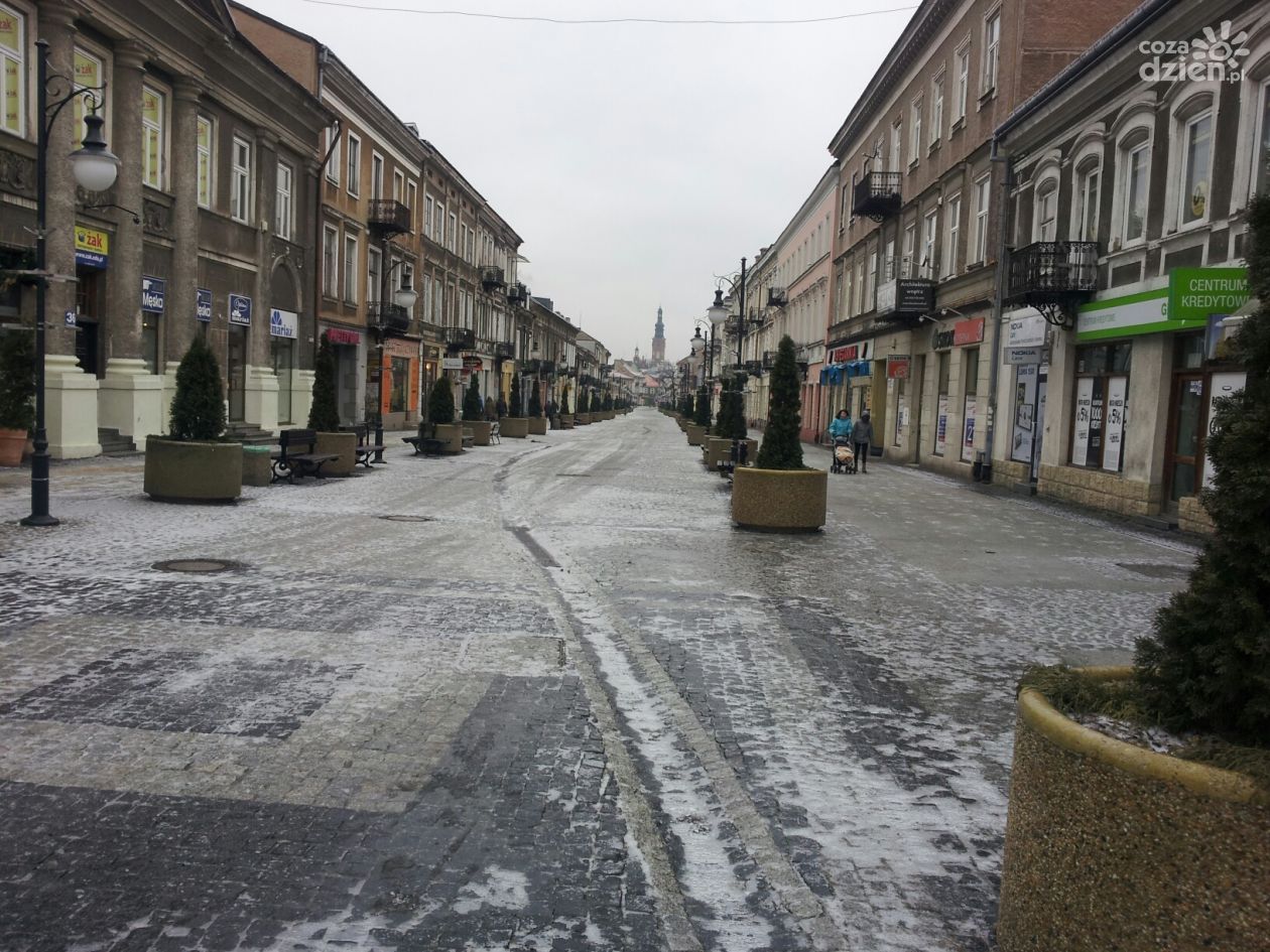 Oblodzone ulice w Radomiu - jest problem