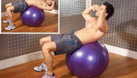 Brzuch - ćwiczenia z piłką fitball