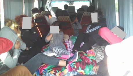 22 Bułgarów w 9-osobowym busie jechało do Radomia
