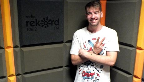 Rafał Glimasiński - rozmowa w studiu lokalnym Radia Rekord