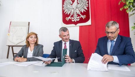Jastrząb. 8 mln zł na OZE. Umowa podpisana