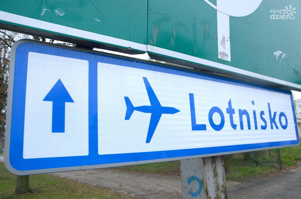 Port Lotniczy Radom potrzebuje taksówek