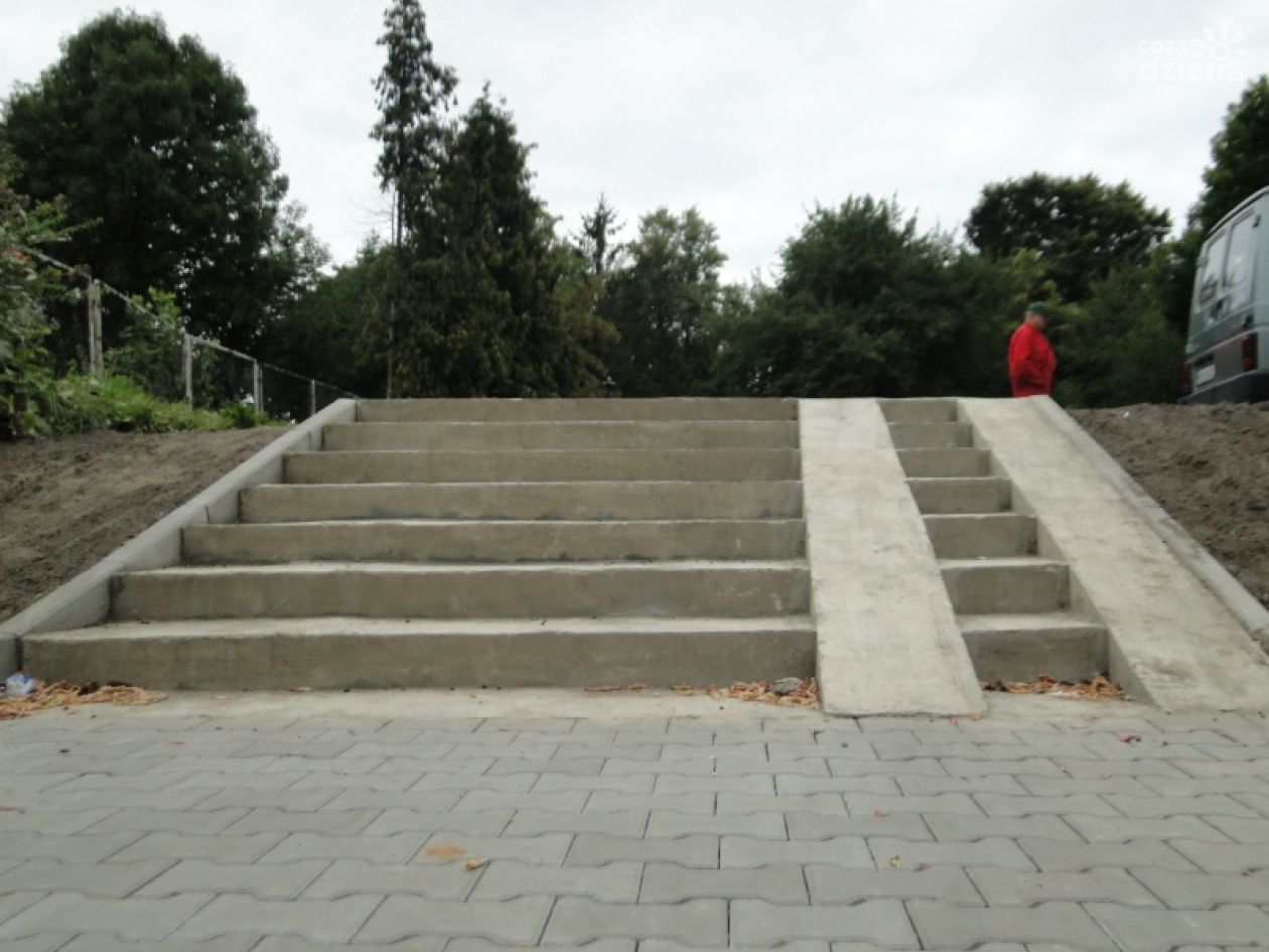 Wyremontowali schody do parku na Glinicach