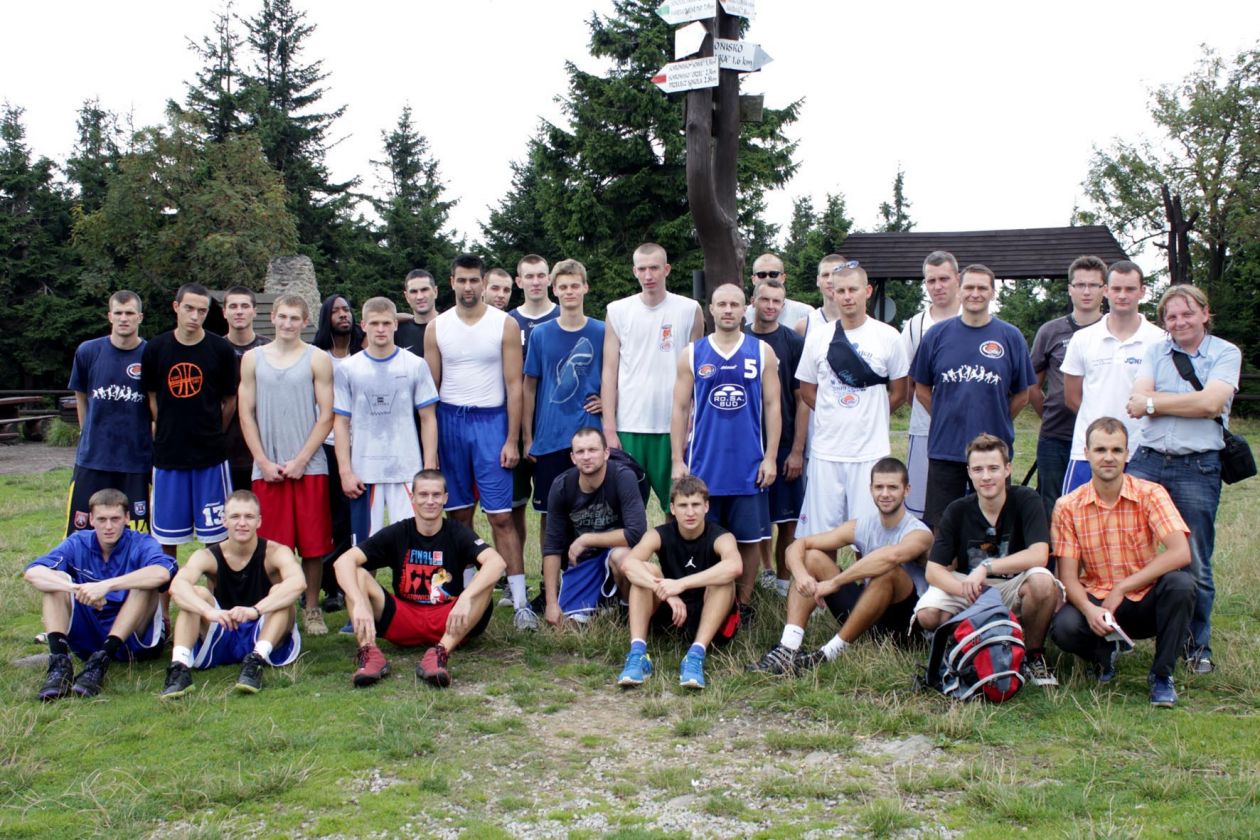 Obóz koszykarzy Rosy Radom w Dzierżoniowie