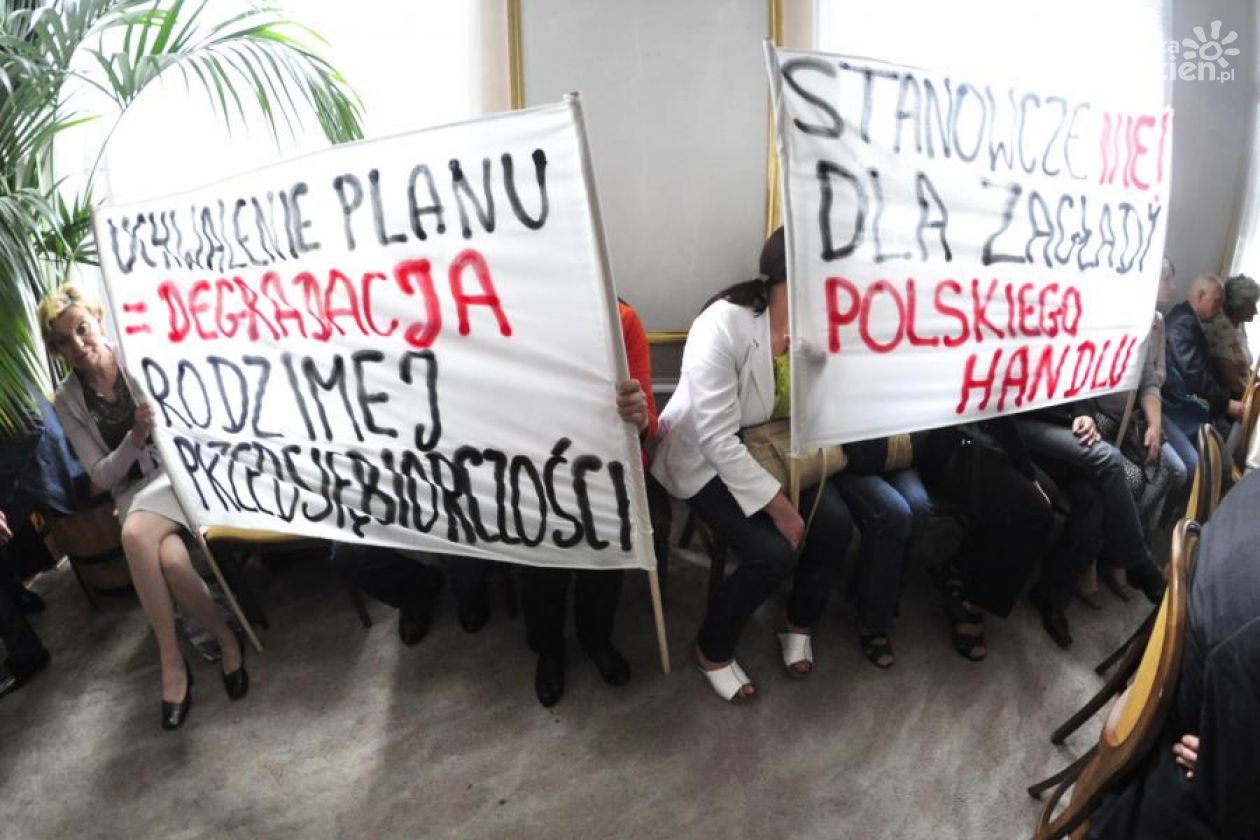 Mieszkańcy Brzustówki zapowiadają walkę o swoje prawa