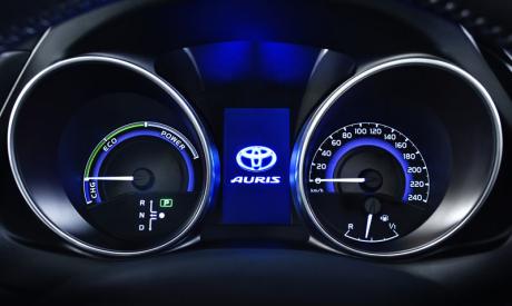 Toyota Auris - kompakt i kombi z trzema napędami do wyboru